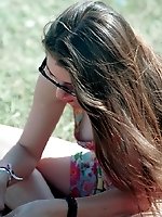 22 pictures - Downblouse Shots upskirt pictures