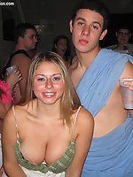 Upskirt pictures - Girls never mind getting their downblouse shot