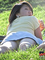 24 pictures - Upskirt of asian girl in blue denim mini skirt