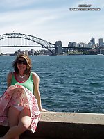 24 pictures - Provoking upskirt pictures