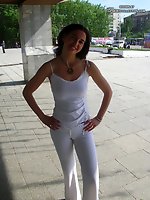 24 pictures - Cameltoe upskirt gallery