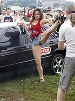 Upskirt pictures - car show upskirt photo gallery