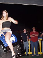 12 pictures - Accidental upskirts in private photos