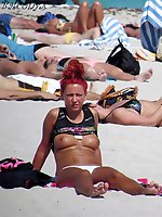 12 pictures - Real bikini hotties spied on weekend