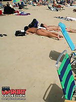 12 pictures - Fat and slim bikini amateurs