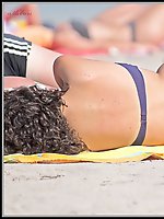 Upskirt pictures - Beach pics of exciting bikini girls