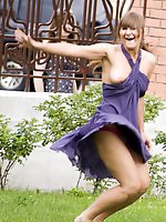 Upskirt pictures - Naughty Brides upskirt photos