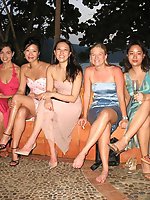 Upskirt pictures - Naughty Brides upskirt photos