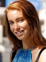Upskirt pictures - Zoey Luna Hashtag Wynning
