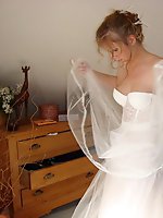 10 pictures - Naughty Brides upskirt photos