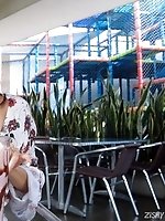 Upskirt pictures - "Julia Campos Milkshake Bonus"