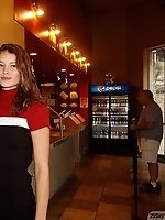 8 pictures - Gaby Mueller Vs Pad Thai