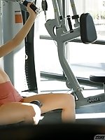 Upskirt pictures - Zoey Luna Cocaine Squats